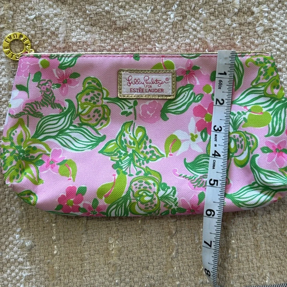 LILLY PULITZER X ESTEE LAUDER | Floral Makeup Bag - Picture 9 of 10